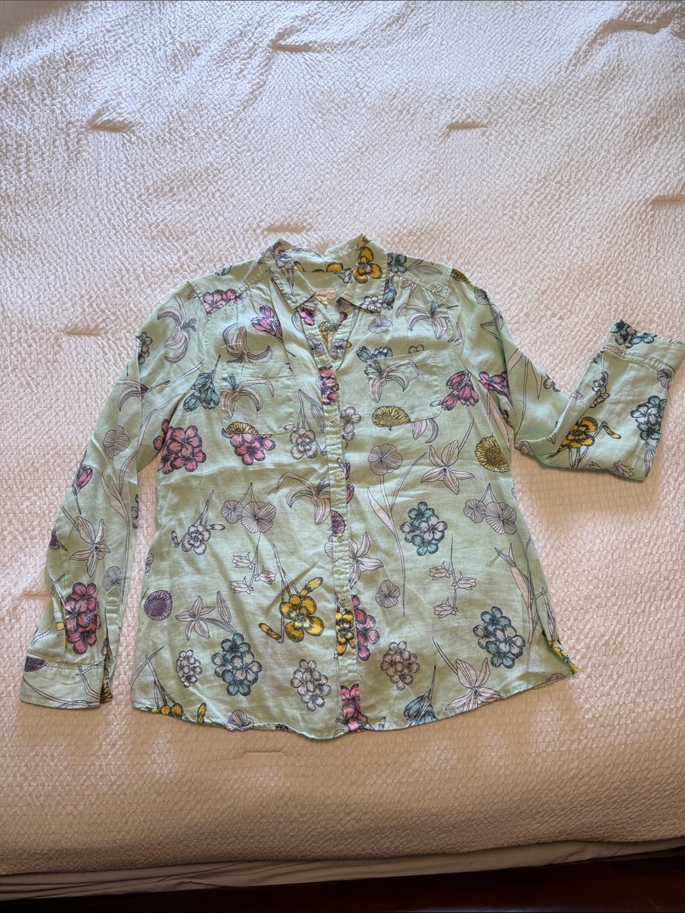 Charter Club Mint Green Floral Linen Button-Front Shirt size Medium